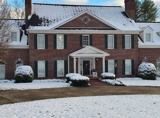 43 Green Tree Circle Rd, Bristol, VA 24201