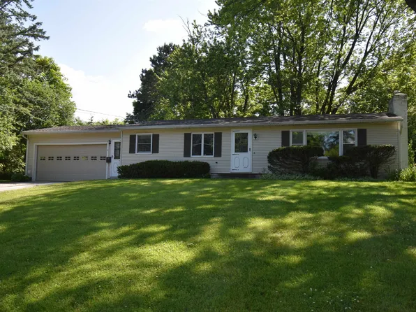 6 Foster Place, Rutland City, VT 05701