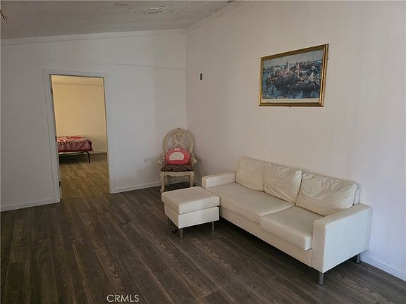4th image of 39070 Yucca Rd