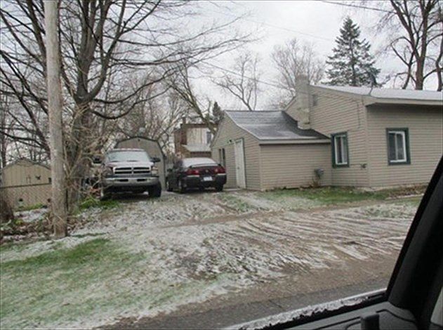 2nd image of 4708 Central St