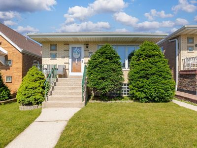 6626 S Knox Ave, Chicago, IL, 60629