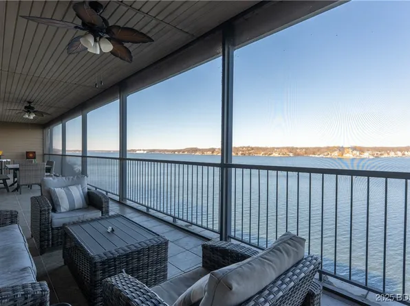 118 Falls Point Dr #5B, Lake Ozark, MO 65049