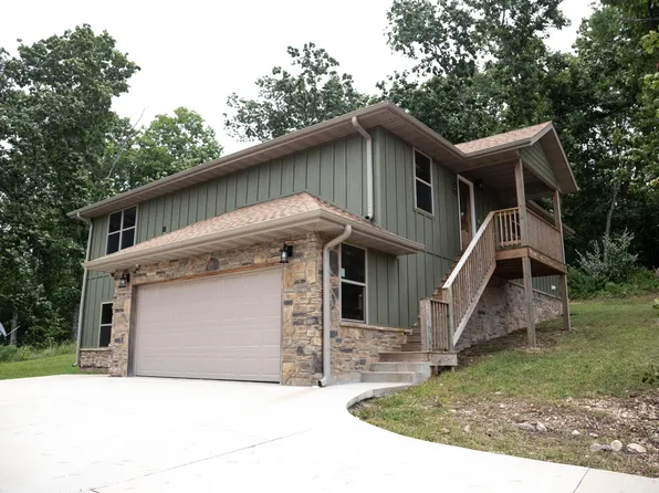 207 Juniper Avenue, Cabool, MO 65689