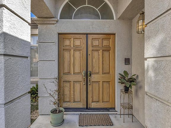 3rd image of 7746 Pineville Cir