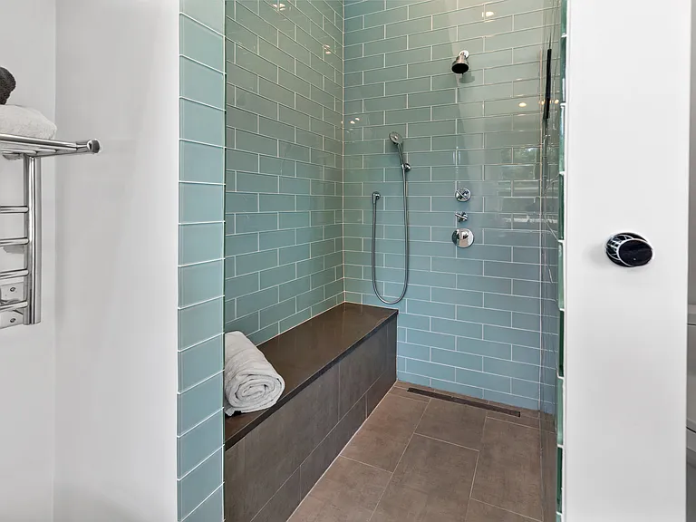 2 Castle Ct — Photo 18