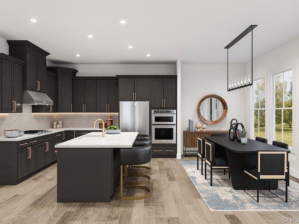 2nd image of 15 Marker Ridge #16