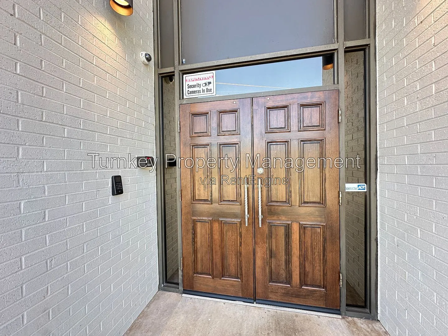 1 bed, 1.0 bath, 495 sqft, $950 — Photo 3