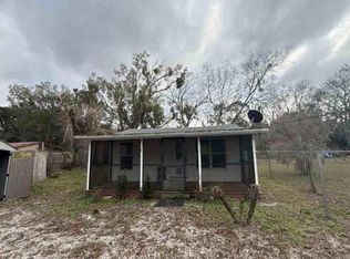 115 E Hicks St, Palatka, FL 32177