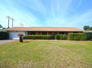 653 Overbrook Dr, Fort Walton Beach, FL 32547
