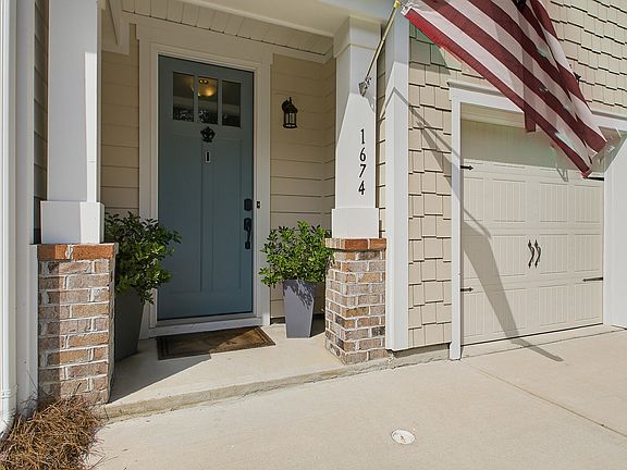 4th image of 1674 Bridwell Ln