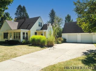 2674 Rogue River Rd NE, Belmont, MI 49306
