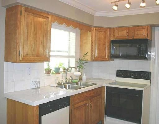 Spacious Kitchen
