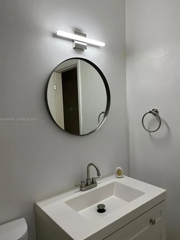 1 bed, 1.0 bath, 1454 sqft, $1,550 — Photo 2