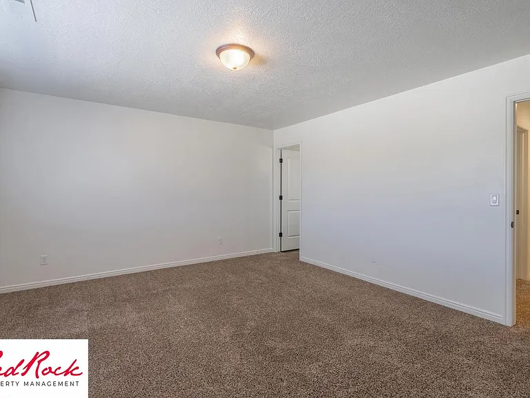 2801 E 450 N #365 — Photo 36