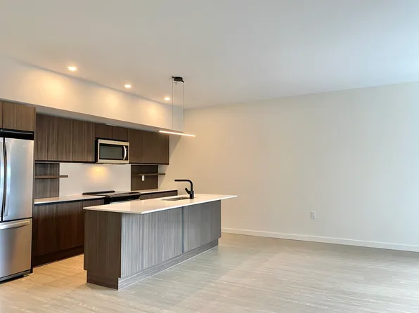 5601 Fenwick St, Halifax, NS B3H 1R1