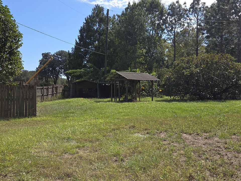 2nd image of 21324 Seminole St
