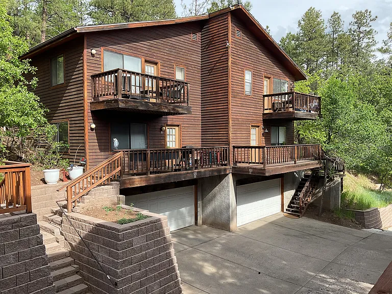 W Grand Canyon Ave — Photo 2