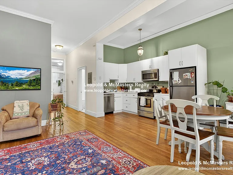 9 Regent Cir #1 — Photo 8