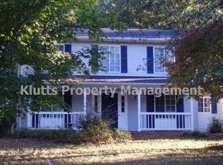 7107 Rollingridge Dr, Charlotte, NC 28211