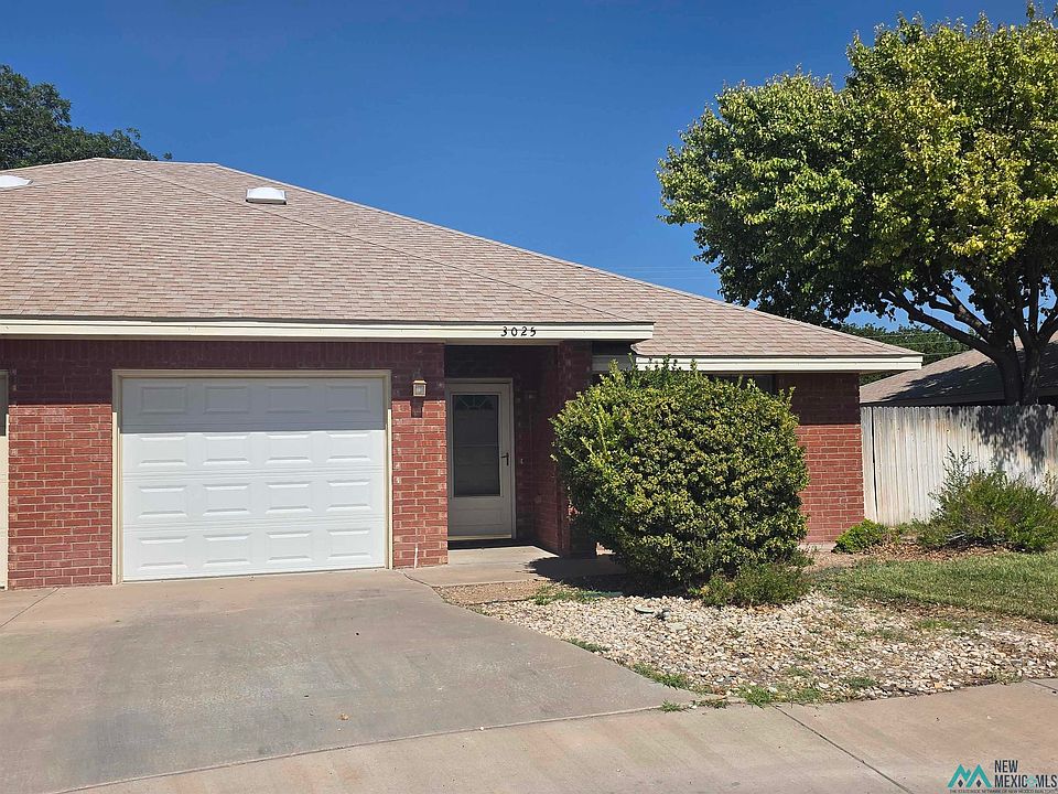 1st image of 3025 Alhambra Dr