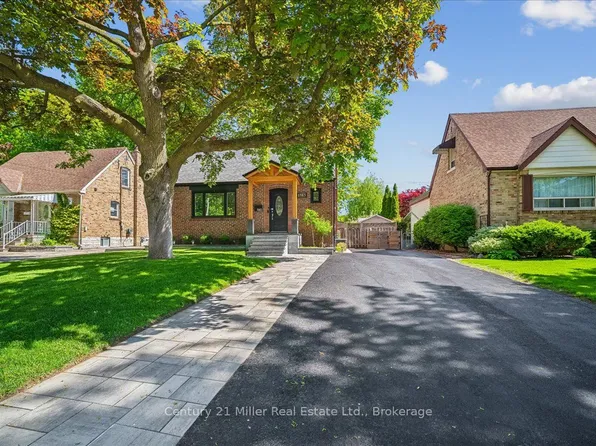 1583 Blanefield Rd, Mississauga, ON L5G 4H3