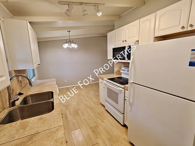5901 N Oracle Rd #18 — Photo 11