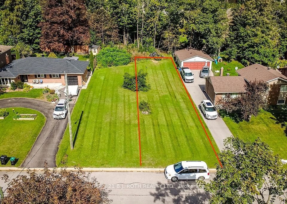 1st image of 12B Ottaway Ave