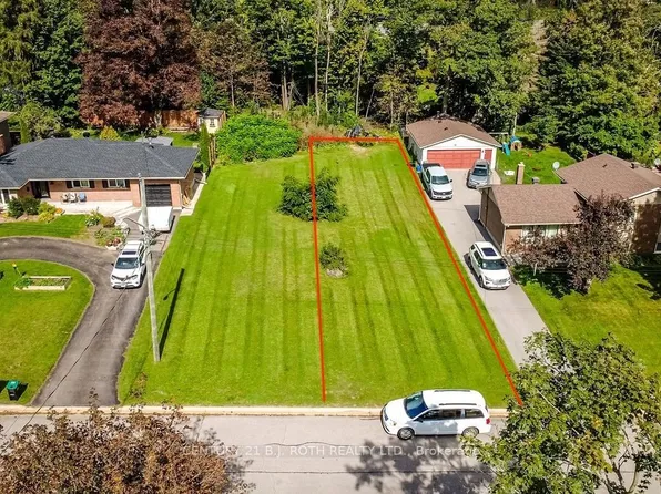 12B Ottaway Ave, Barrie, ON L4M 2W7