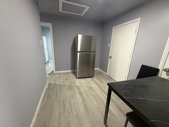5th image of 510 Gay St