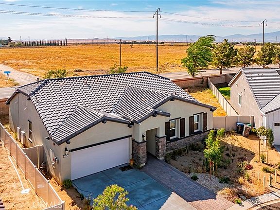 3rd image of 45061 Floral Vista Way