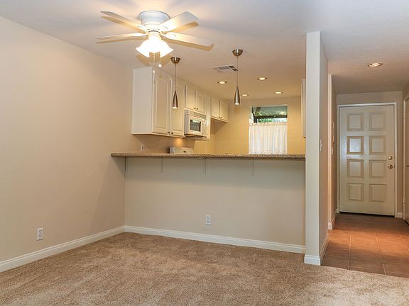 4th image of 690 Sycamore Ave