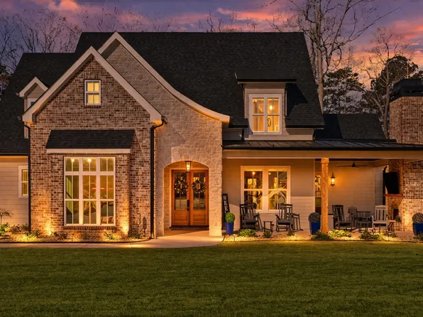 161 Snug Harbor Pl, Newnan, GA 30263