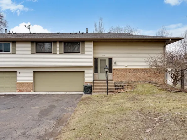 3727 Granada Ct N, Oakdale, MN 55128