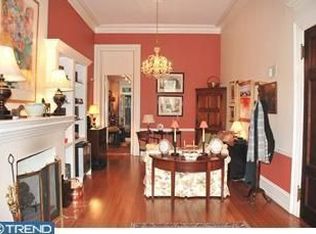 323 S 17th St #1, Philadelphia, PA 19103