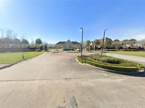 151 Horseshoe Bnd, New Orleans, LA 70128