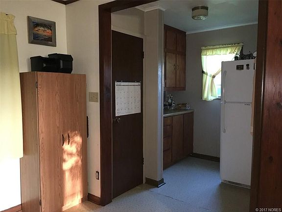 5th image of 203 S Coal St