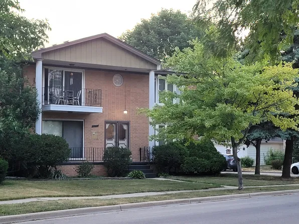 4600 Maple Ave, Brookfield, IL 60513