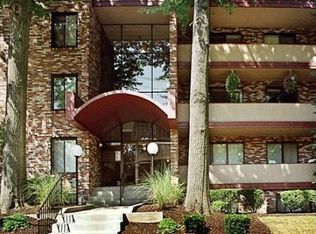 6315 5th Ave APT 204, Pittsburgh, PA