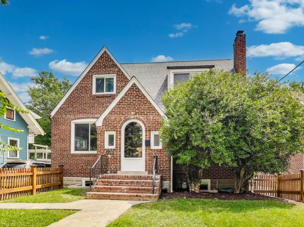 8209 Flower Ave #A, Takoma Park, MD 20912