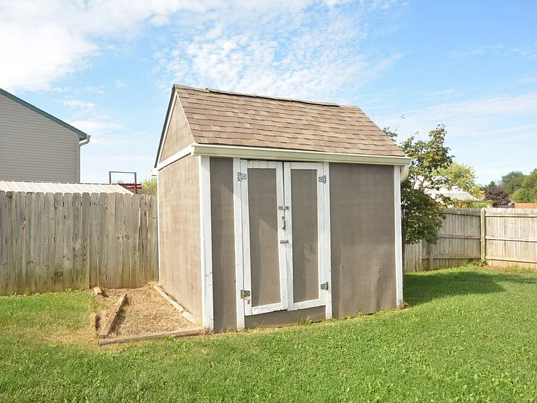 7394 Tassel Ct — Photo 25
