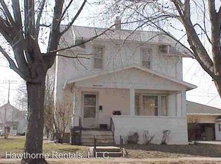 1112 W 7th St, Waterloo, IA 50702