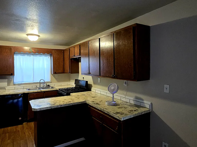 630 Easy St — Photo 22