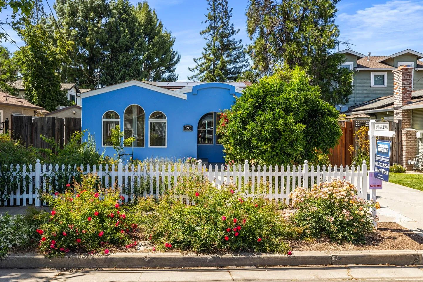 593 Dorothy Ave photo 1