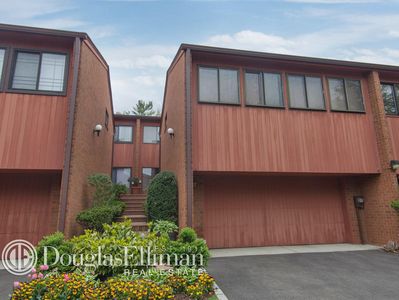 85 Cricket Club Dr, Roslyn, NY, 11576