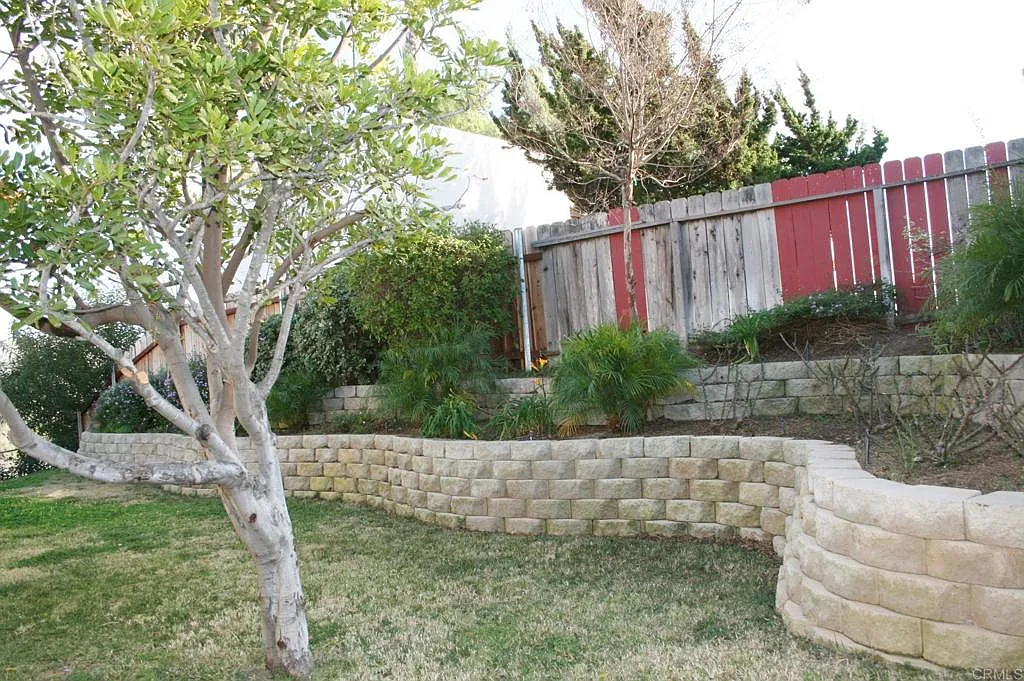 4 bed, 1936 sqft, $4,200 — Photo 4