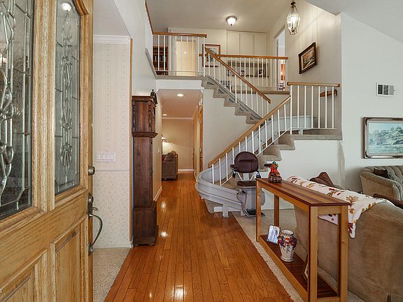 3rd image of 2387 Ginger Cir