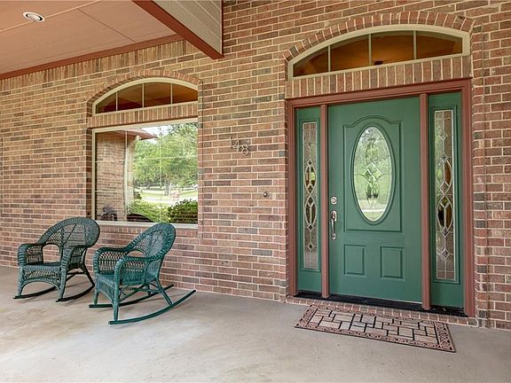 4th image of 148 N Natural Spring Ln