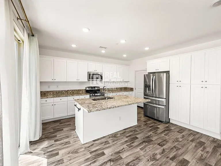 1604 Armijo Pl — Photo 10