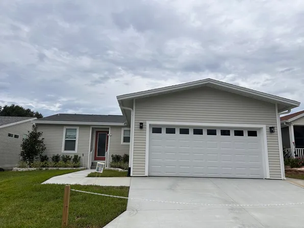 9114 Masters Blvd, Dade City, FL 33525