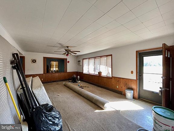 3rd image of 25965 Butler Branch Rd